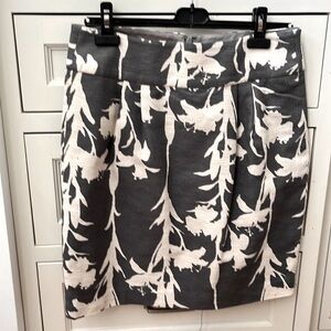 Banana Republic Heritage linen look pencil skirt with tropical print, US 8